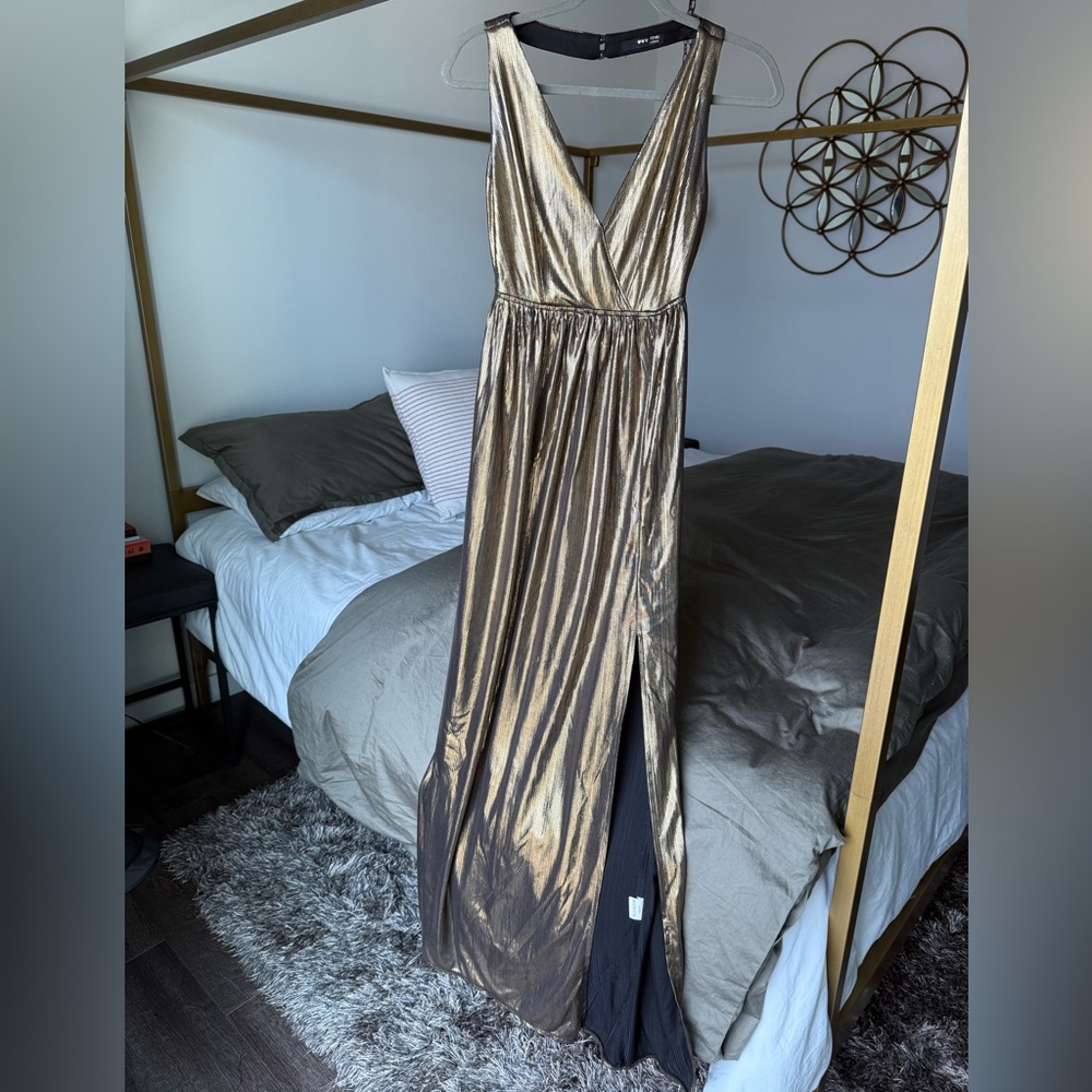 Elegant Gold Maxi Dress